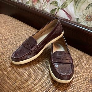 Naturalizer Loafers